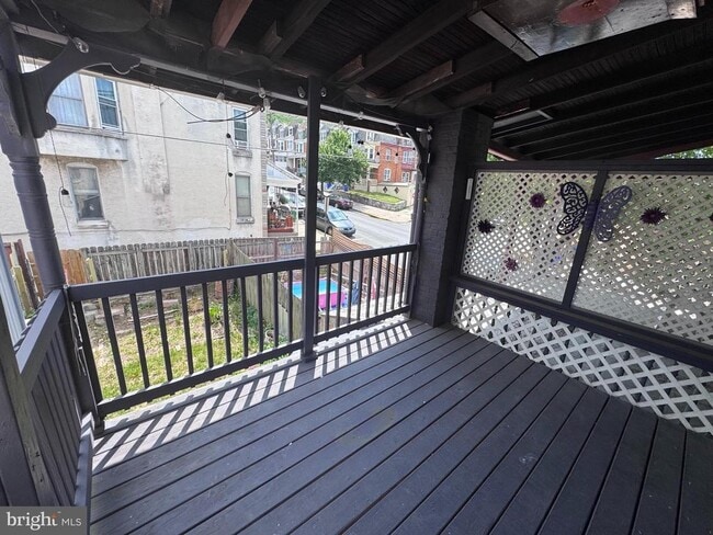 Building Photo - 403 N 12th St