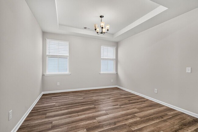 Building Photo - Modern Living in Summerville