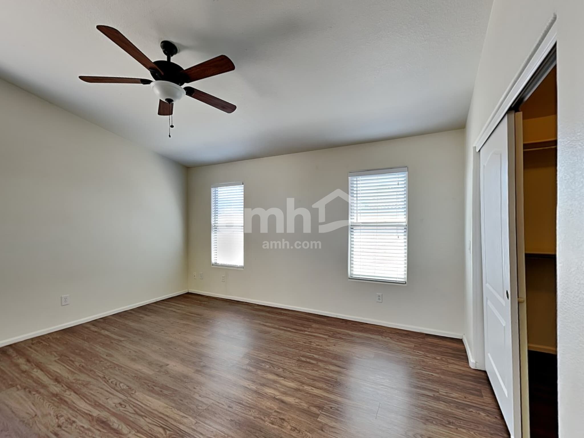 Building Photo - 16803 W Fillmore St