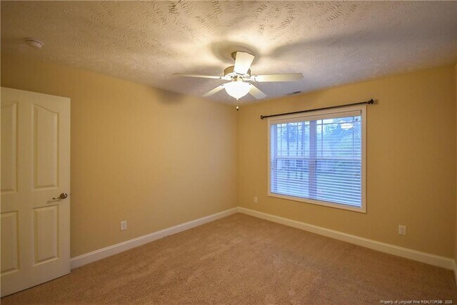 Building Photo - 24 Nassau Ln