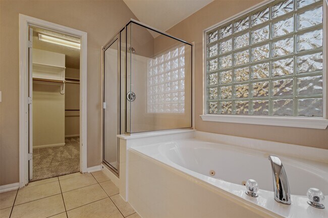 Building Photo - 118 Bryce Branch Cir