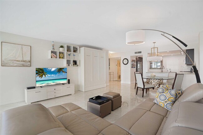 Building Photo - 3430 Galt Ocean Dr