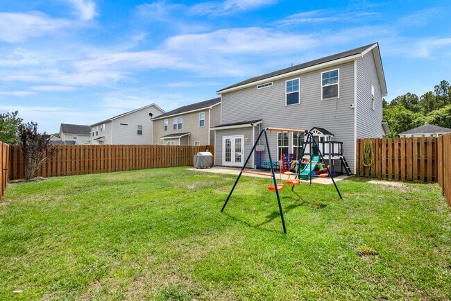 Building Photo - 86 Crystal Lake Dr
