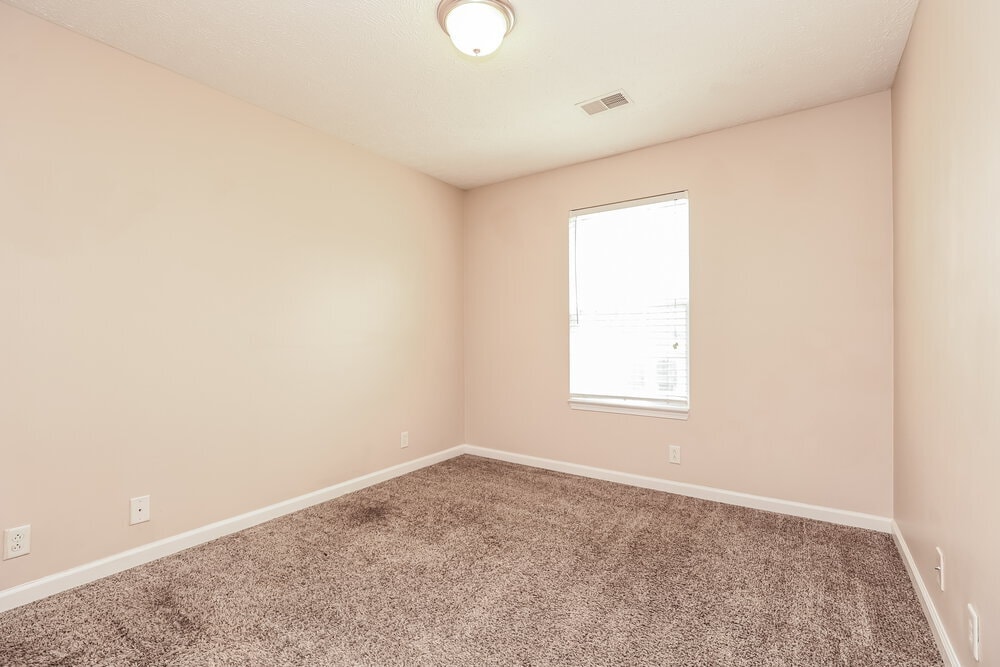 Building Photo - 1102 Nahanee Ct