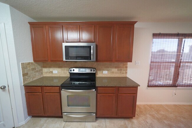 Building Photo - 6307 Myrtle Run