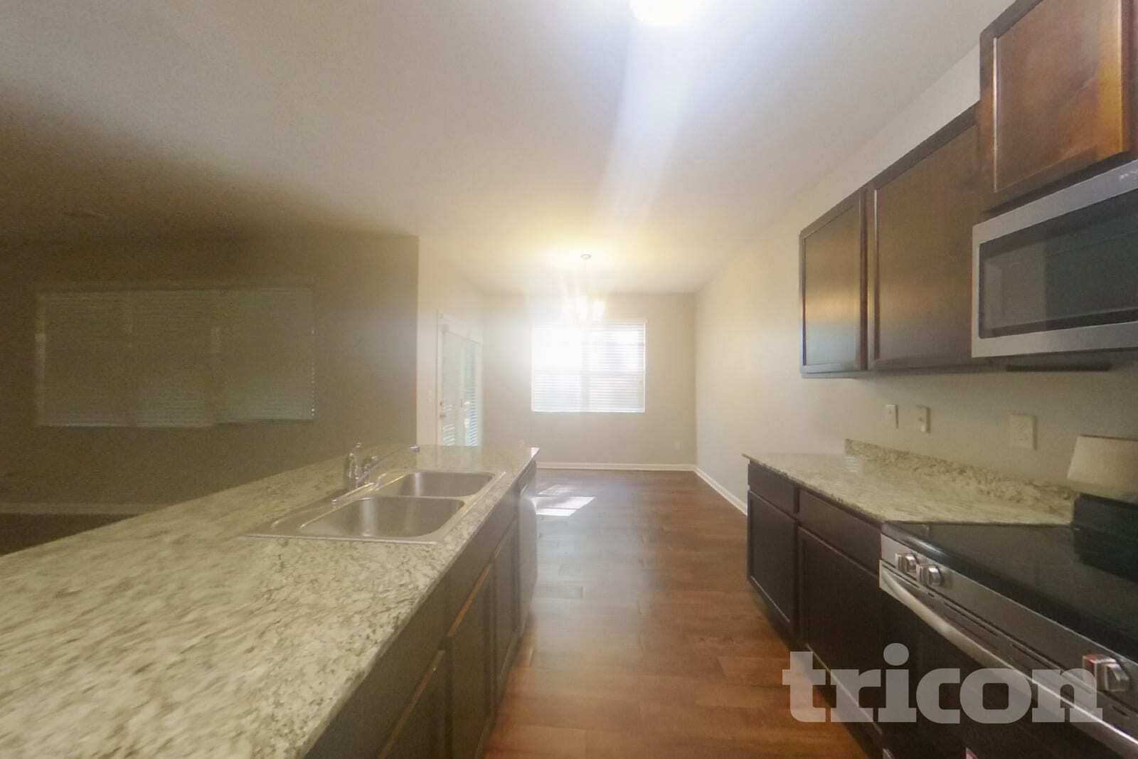 Building Photo - 474 Lake Ridge Ln