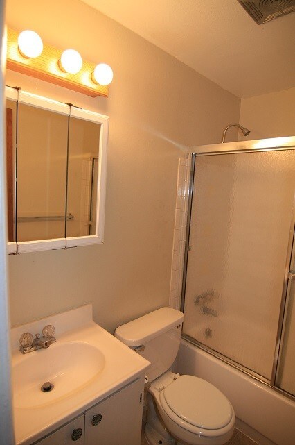 Building Photo - 4831 Field Ct