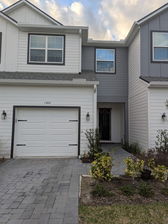 Building Photo - 1404 Brookdale Ct