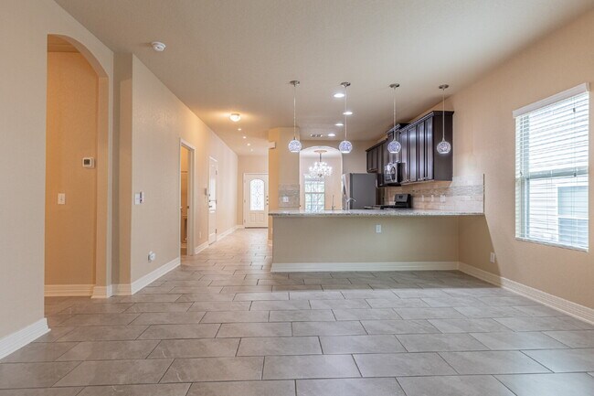 Building Photo - 1175 Ranch Falls