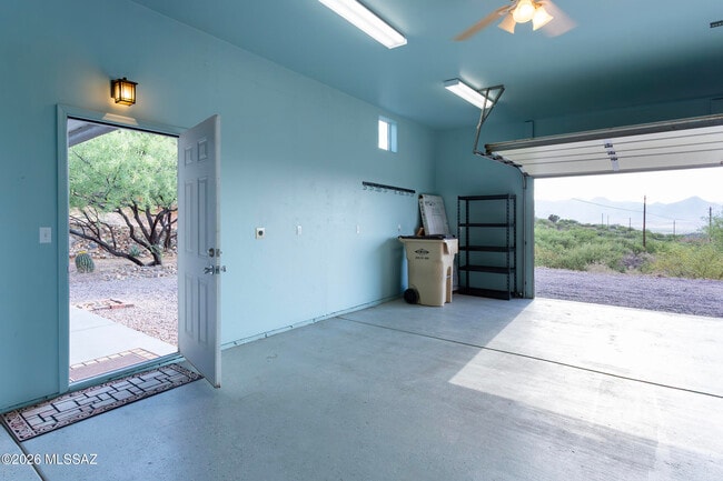 Building Photo - 290 Via Mantaraya