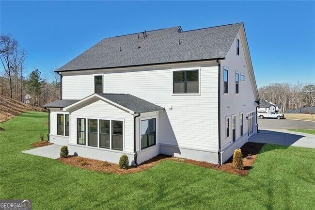 Building Photo - 2815 Medford Dr