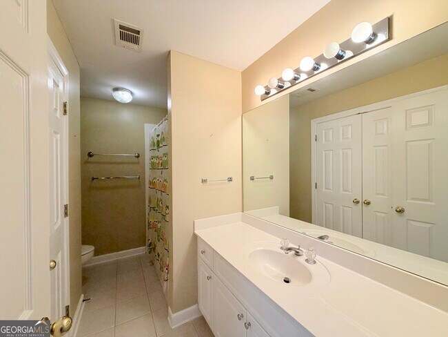 Building Photo - 3753 Baccurate Way