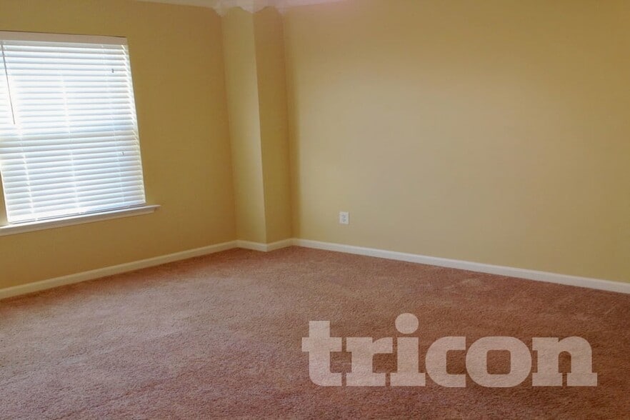 Building Photo - 6541 Nevin Rd