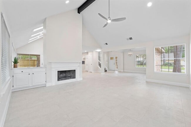 Building Photo - 49 W Southfork Pines Cir