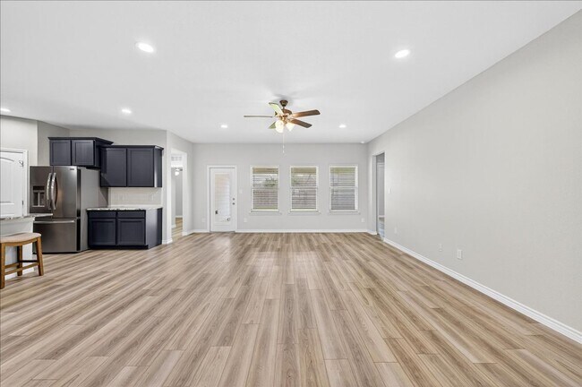 Building Photo - 7938 Rancho Vista Blvd E