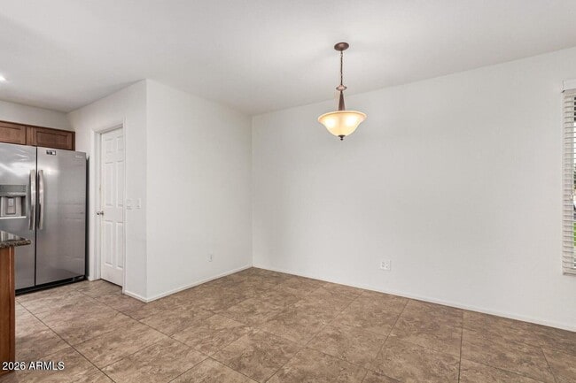 Building Photo - 2411 E Alameda Dr