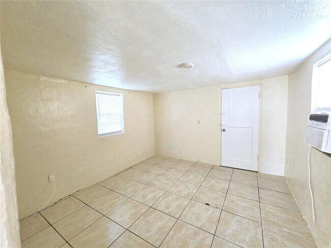 Building Photo - 1217 Minnesota Ave