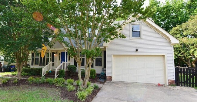 Building Photo - Close to Naval Base NOB!