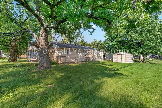 Building Photo - 690 Central Pkwy