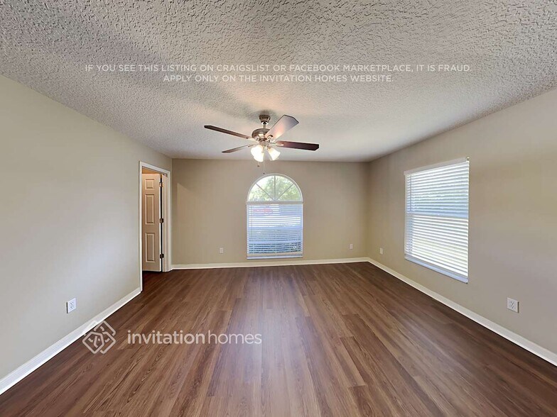 Building Photo - 17910 Simmons Rd