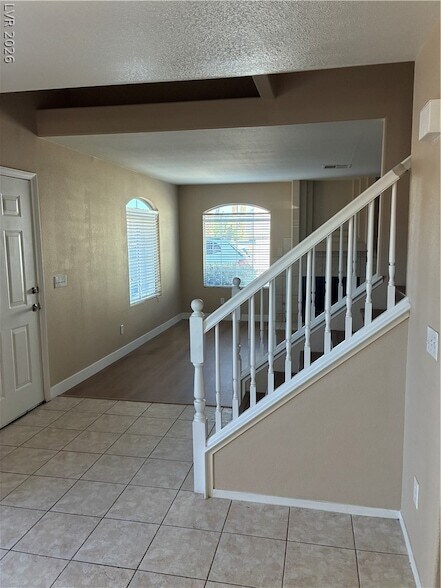 Building Photo - 8168 Autumn Star Ave