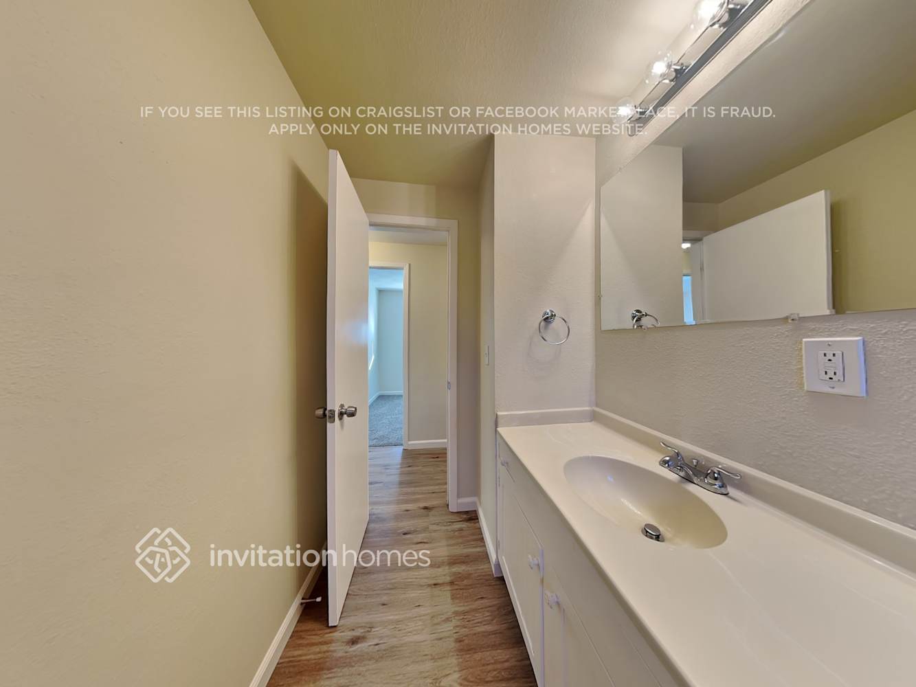 Building Photo - 848 Hubbard Dr