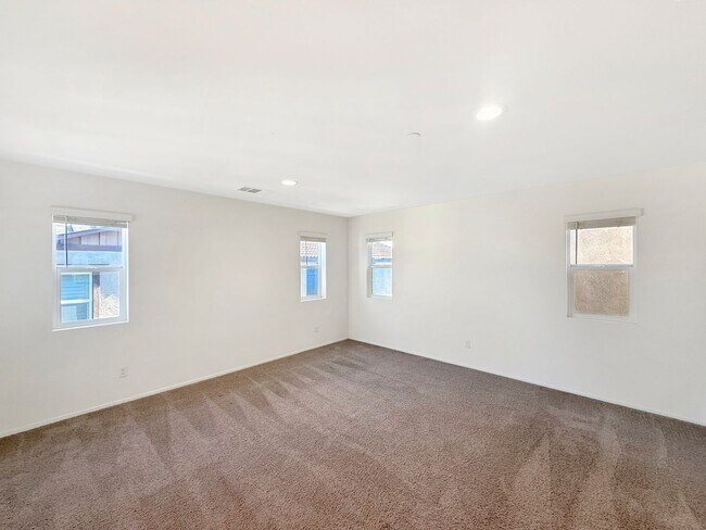 Building Photo - Stunning 3B/2.5BA Home in Murrieta for Rent!