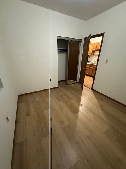 Building Photo - 1747 E 2nd St