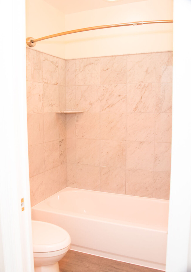 Building Photo - 10331 Bushman Dr
