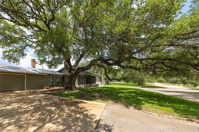 Building Photo - 12900 Ranch Rd 12