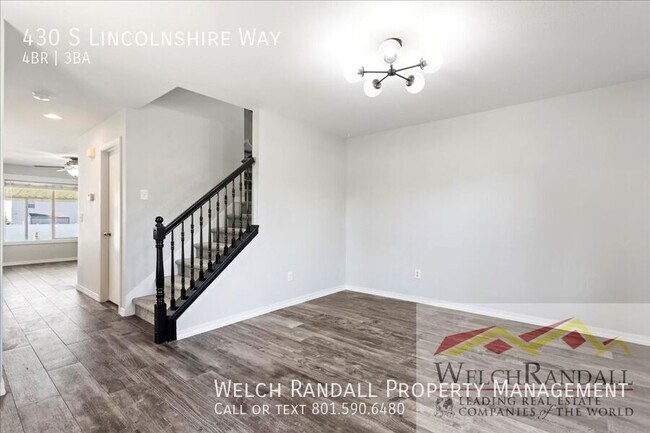 Building Photo - 430 S Lincolnshire Way