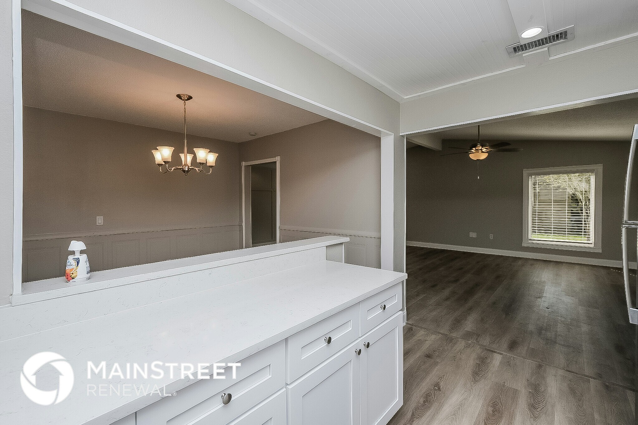 Building Photo - 4380 Old Colony Rd