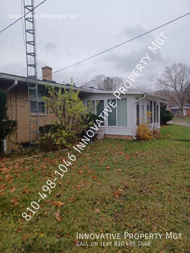 Building Photo - Beautiful brick ranch, 3 bed, 1.5 bath, su...