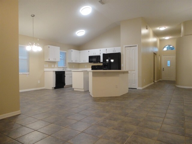 Building Photo - 1933 Woodcut Dr