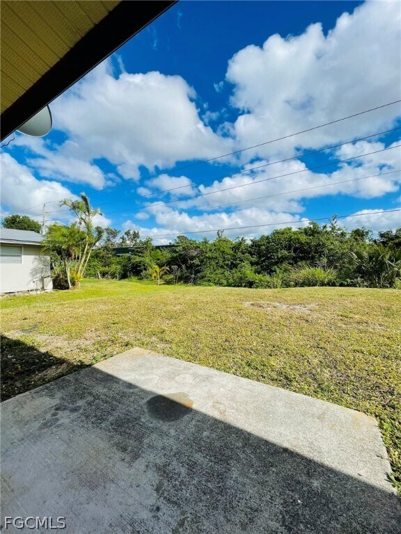 Building Photo - 19045 Holly Rd