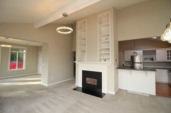 Building Photo - 11731 SW 41st Ave