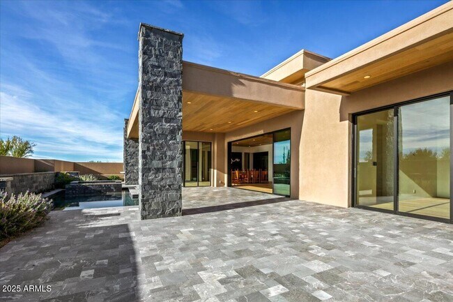 Building Photo - 10249 E Joy Ranch Rd