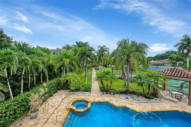 Building Photo - 4200 Coral Hills Dr