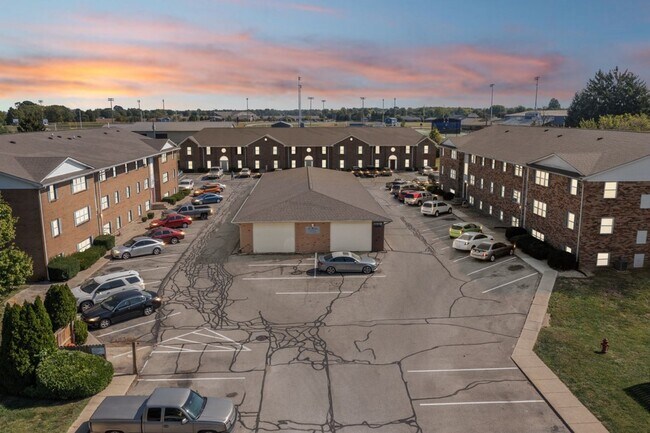 Building Photo - Cozy & Affordable 2-Bedroom Apartment at The Oaks on Davidson – Greensburg, IN