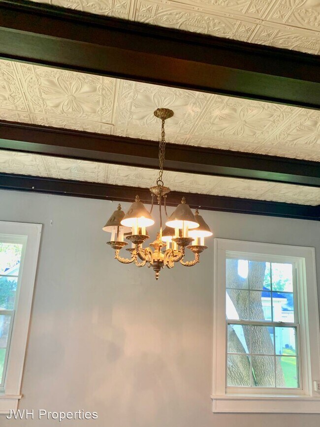 Building Photo - 4 br, 2.5 bath House - 1040 Blanchard Place