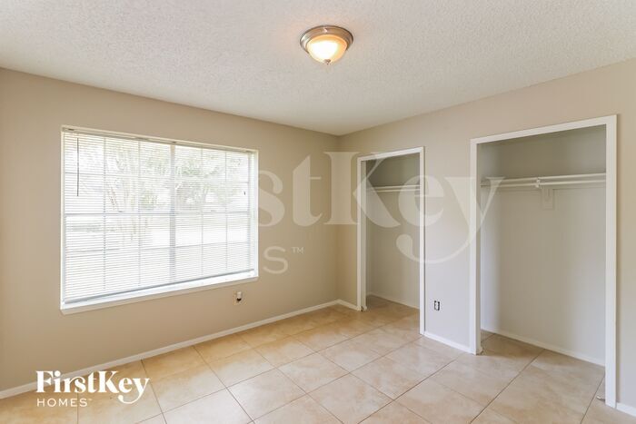 Building Photo - 7111 Navidad Rd
