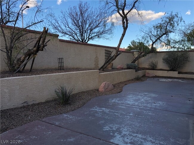 Building Photo - 9724 Sandmist Ave