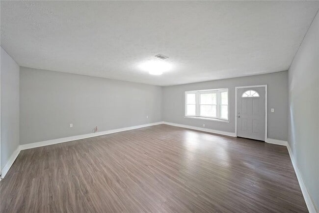 Building Photo - 7156 Whitfield Dr