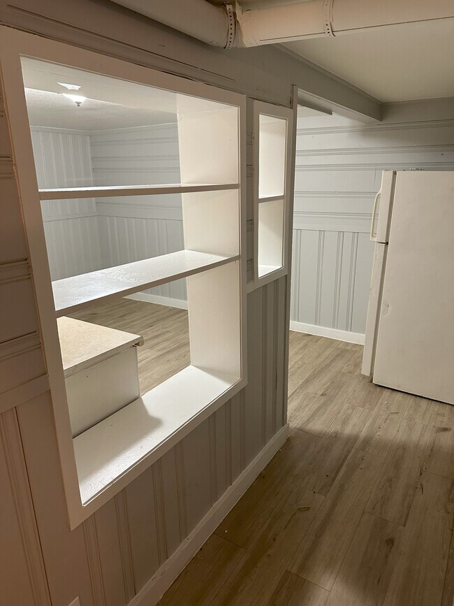 Building Photo - 2025 Emporia St