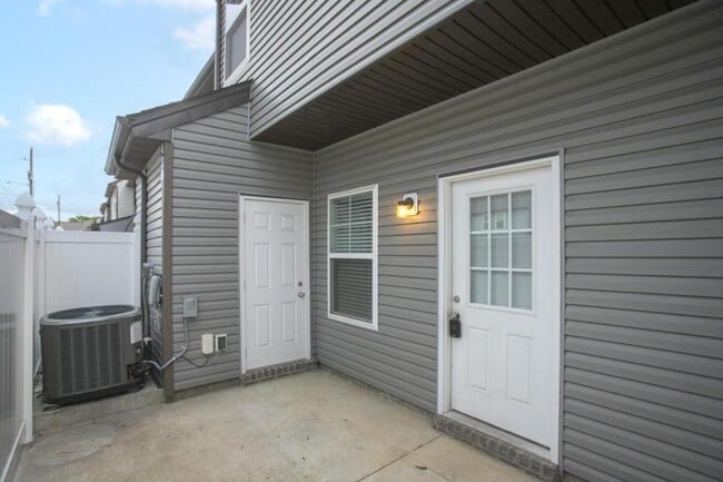 Building Photo - 429 Rick Mccormick Dr