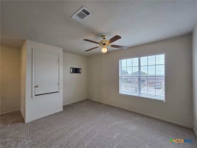 Building Photo - 4407 Paintbrush Dr