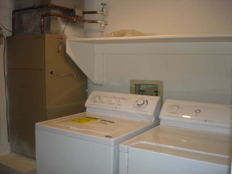 Building Photo - 535 Pierce St