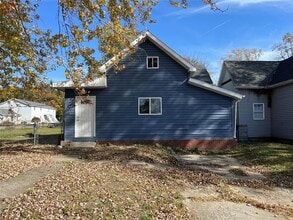 Building Photo - 3 Bedroom and 1 Bath