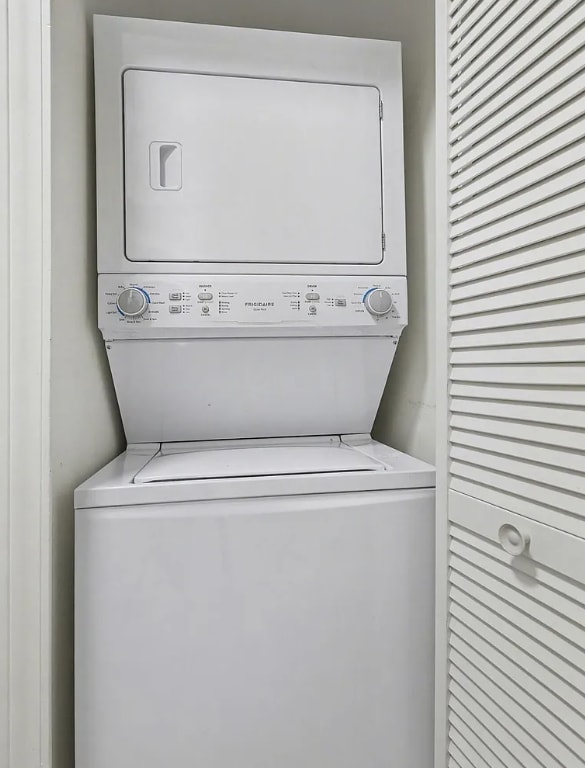 Building Photo - 288 W Saginaw St