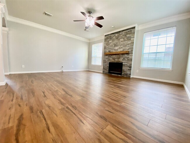 Building Photo - 6315 Holly Canyon Ct